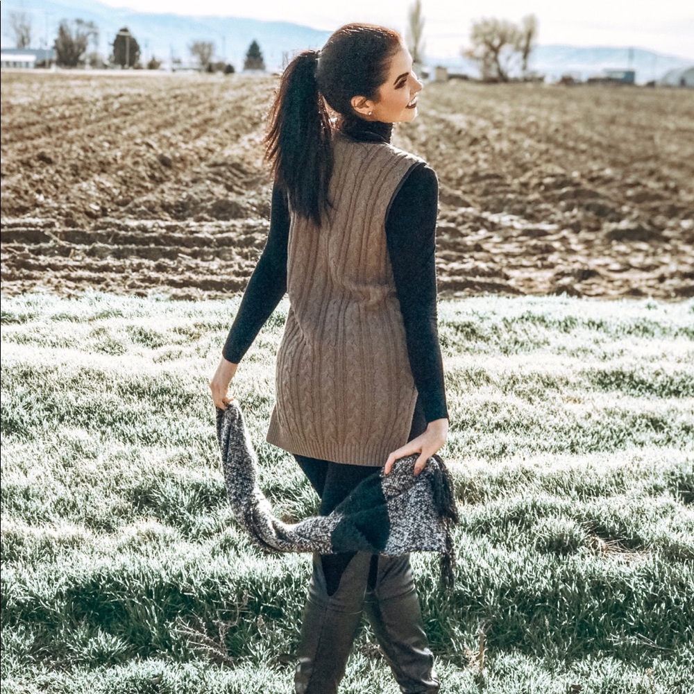 Meet your Posher, Brooke